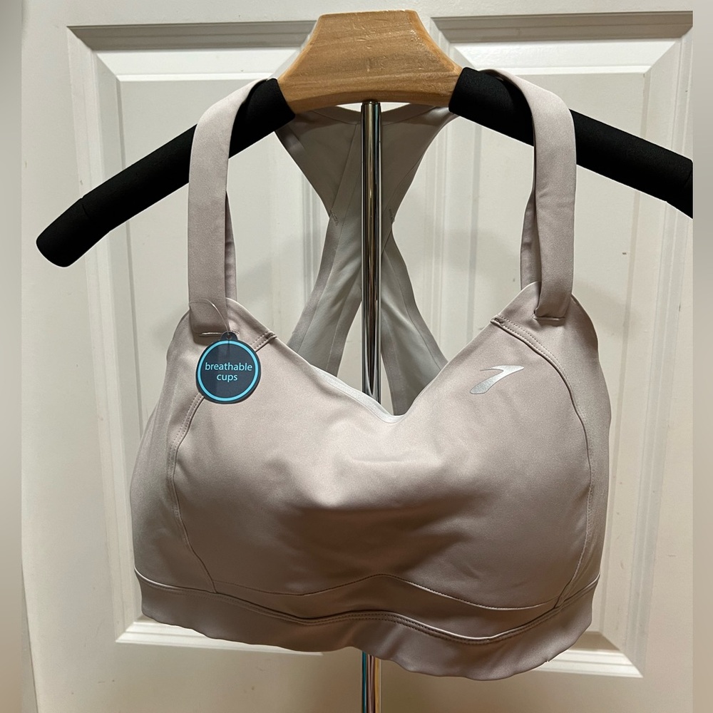 Juno Brooks Wireless Sports Bra